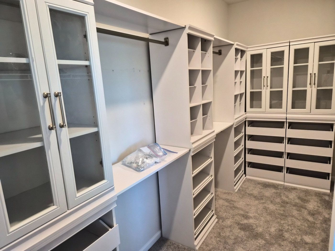 Closet system assembly
