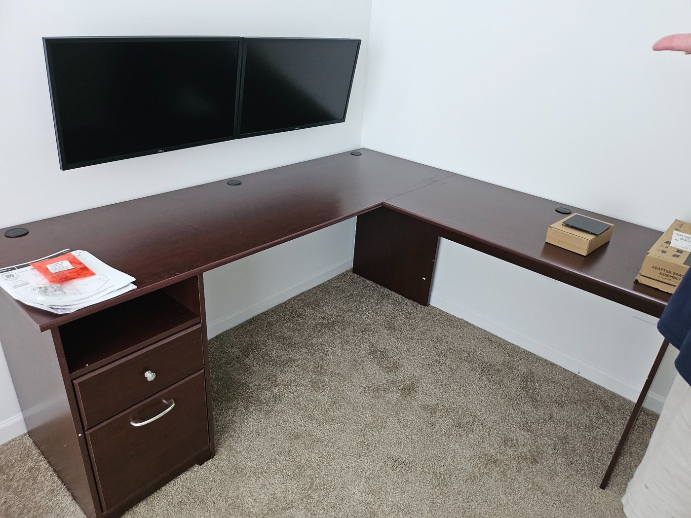 Office furniture and monitors setup